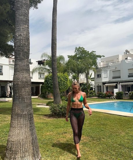 Dakota Ditcheva art pornstar picture