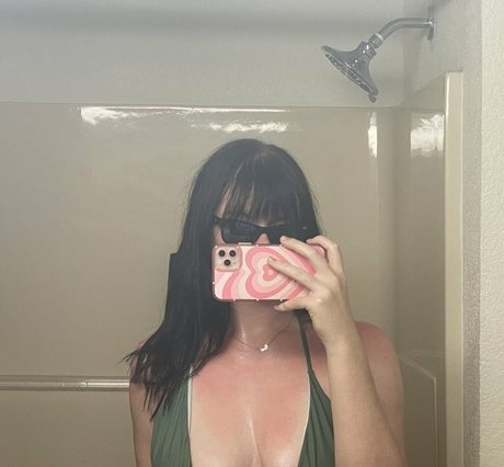 sexymigraines high quality actress pics