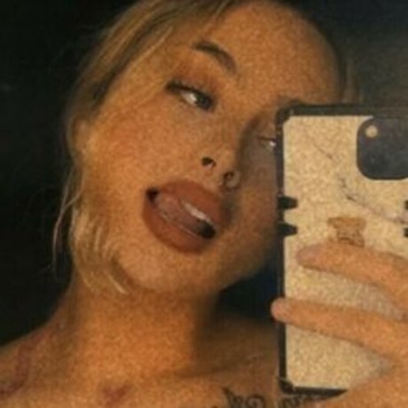 Bubble Bella sex model picture