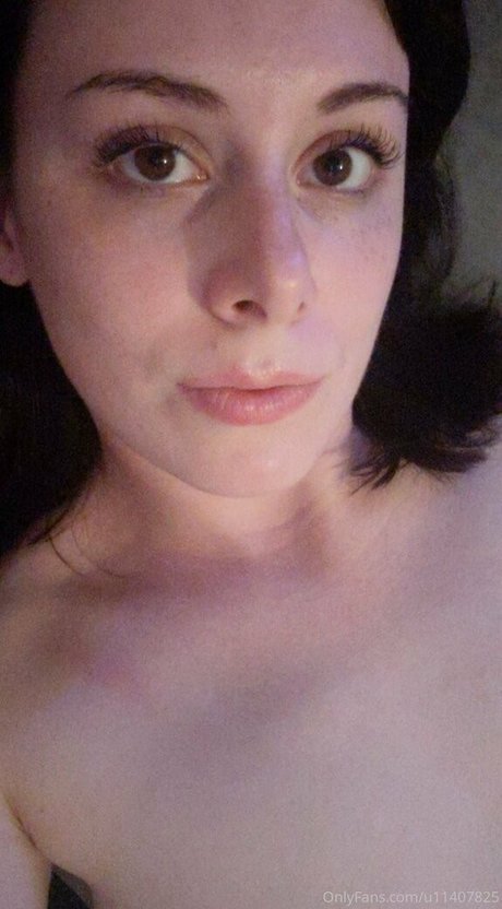 peachbellini hot star pictures