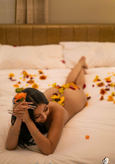 alex is amzing model xxx picture