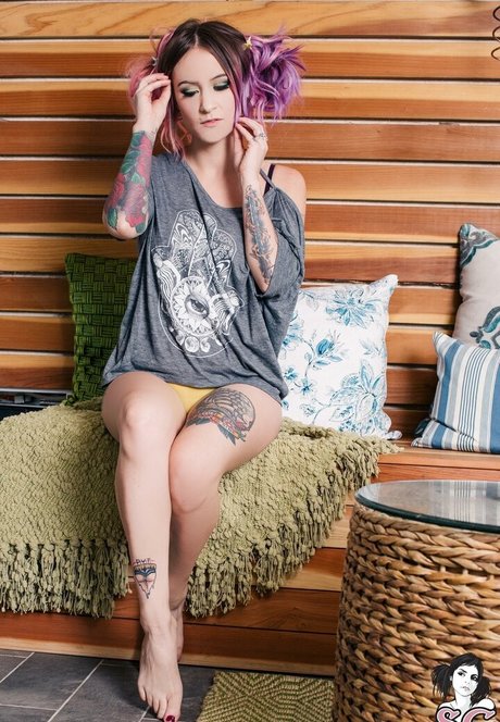 Delacour top model images