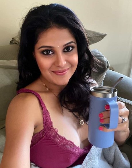 grandma onlyfans top photo