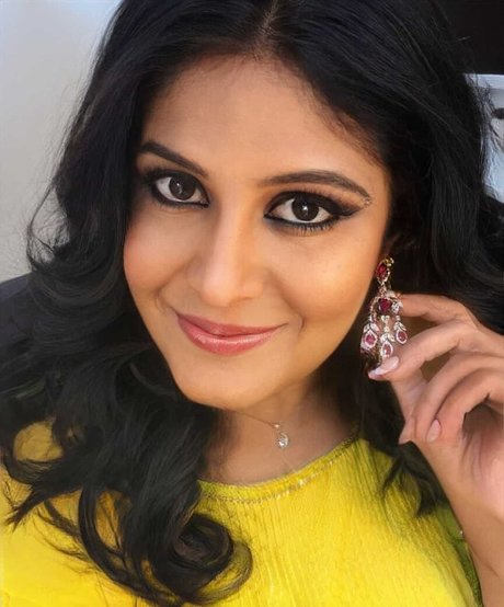 Damini Arora best star pics