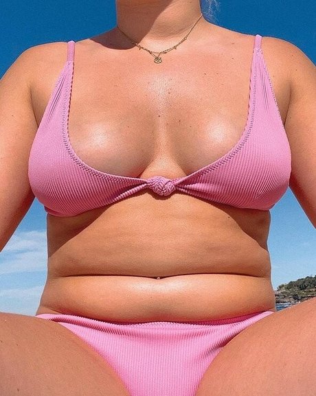 Chelsea Levin model xxx pic