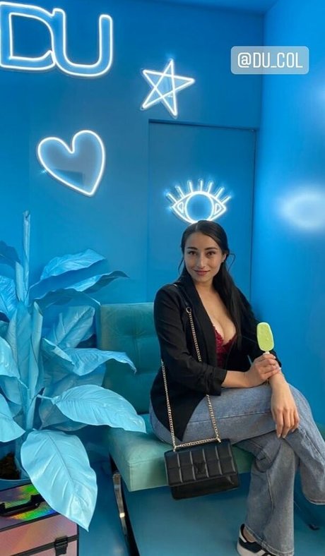 Maryory The Barber free pornstar pictures