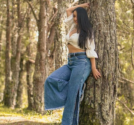 Maryory The Barber pornographic star img