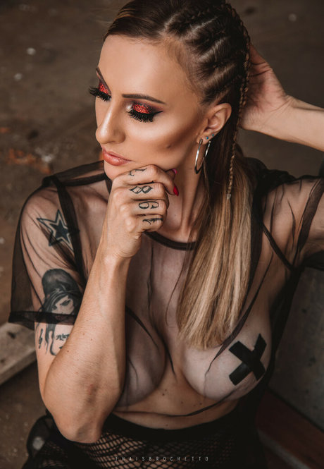 Gabi Marciglio model nudes img