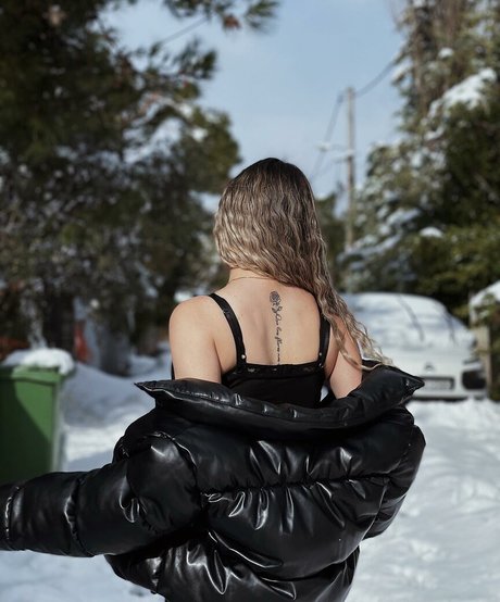 _dwwwra____ erotic star pic