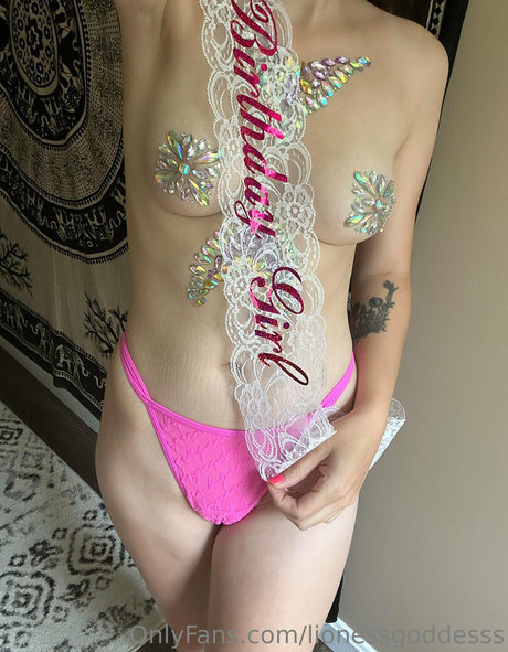 big tits and ass onlyfans nudes photos