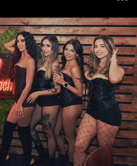 angieespinozzzza model top pic