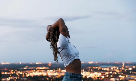 Sophia Scott adult model pics