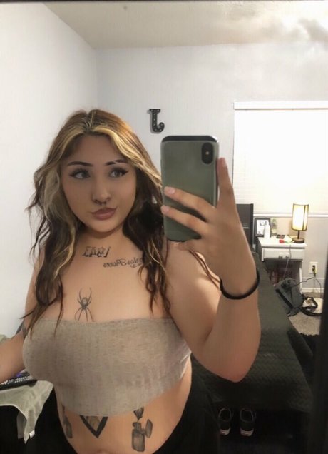 jaysunica naked model photo