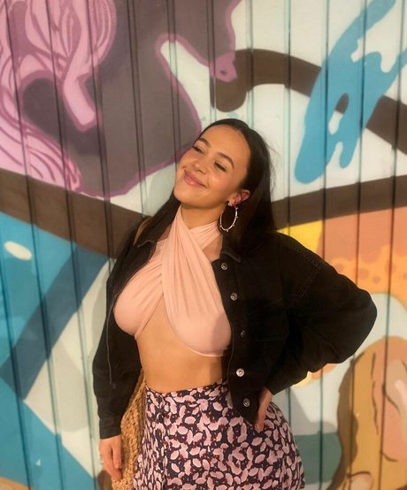 Eliza Butterworth sexy model images