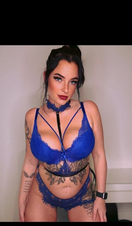 MissUnderCover__ star sexy gallery