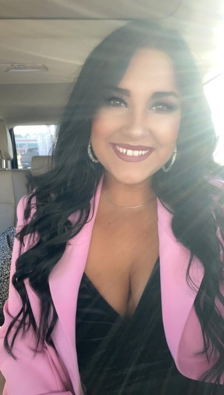 Aisley Montgomery star hot pics