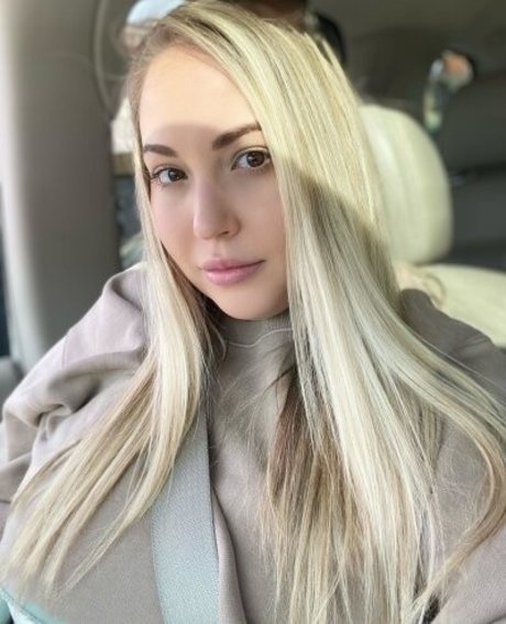 Vanessa Jolie star photo