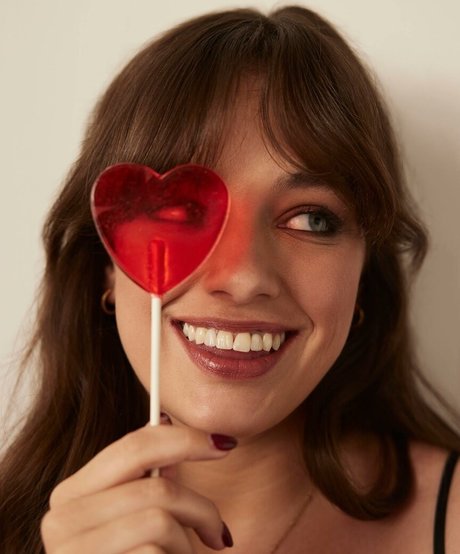 Sixtinerouyre star adult pics