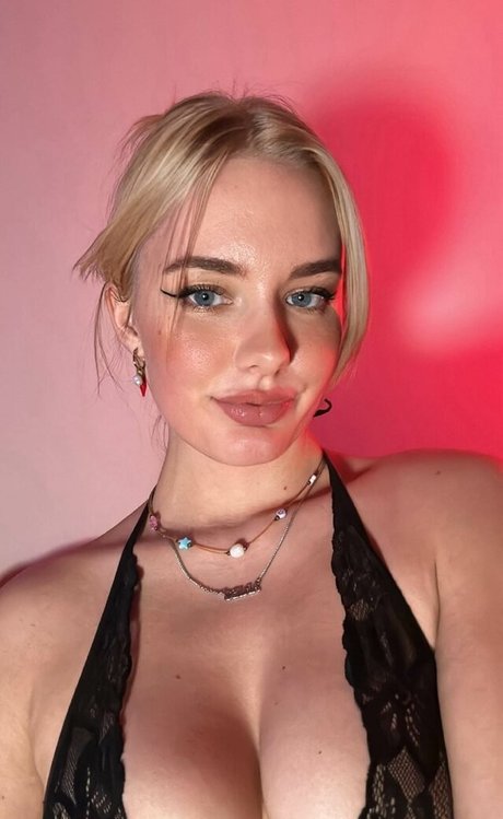 mercy 15k pornstar art photo