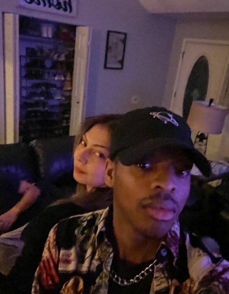 guy onlyfans pretty picture