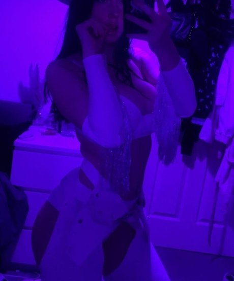 Layla Dream nude actress photos