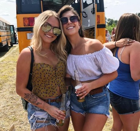 Lindsay Hydorn high quality model pictures