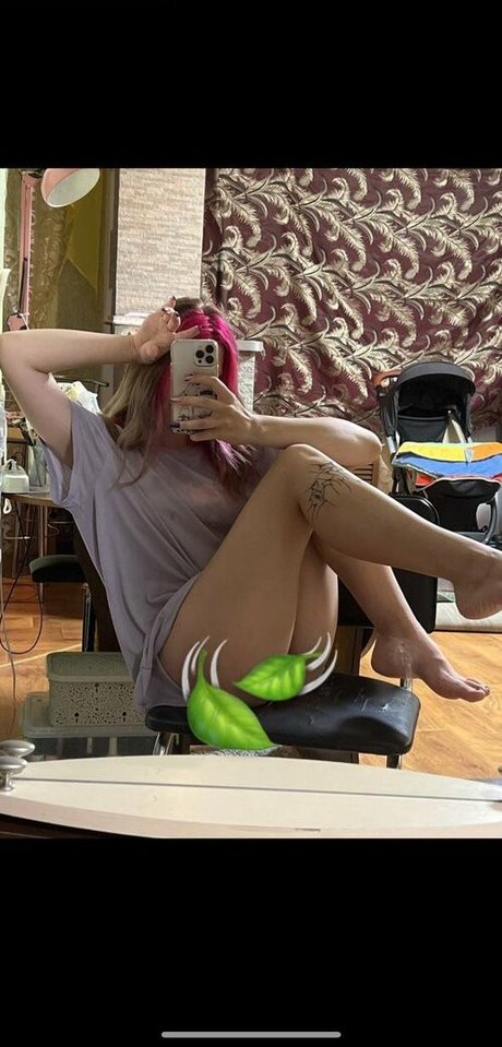 Osamochka adult model pictures