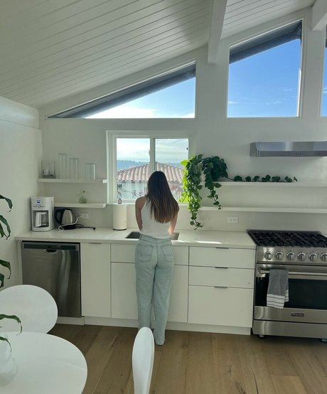 Anika Grace pornstar sex galleries