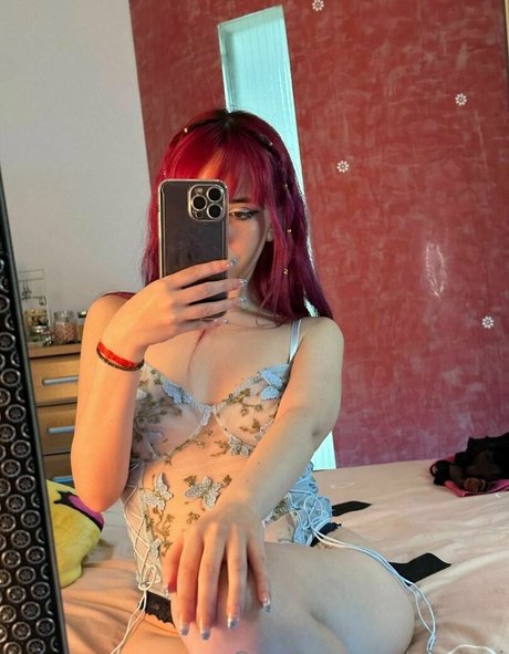 elyshuri free model pic