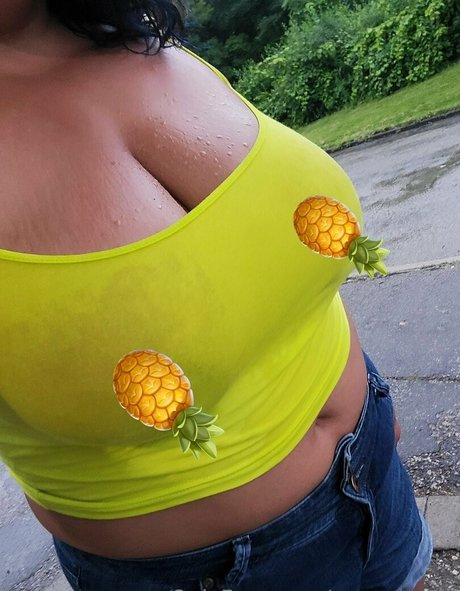 curvy carla pornstar hot pics