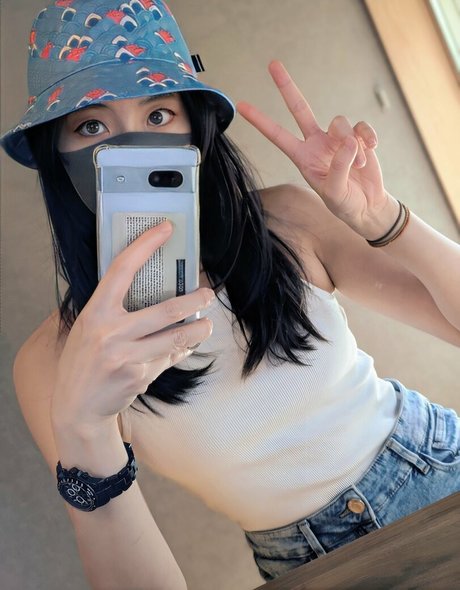 OniGiri nudes star images