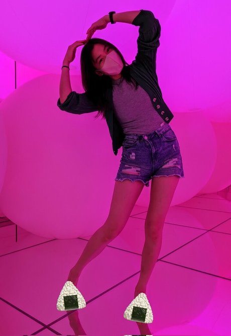 OniGiri pornographic star galleries