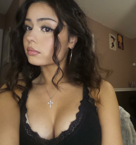 Sohanna Ricci erotic actress pics