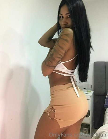 yoga pants onlyfans adult pic