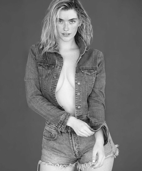 Carlie Whalen star perfect images