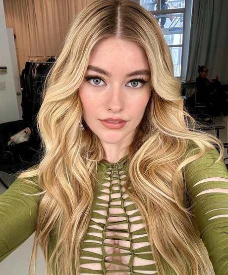 Carlie Whalen erotic star archive