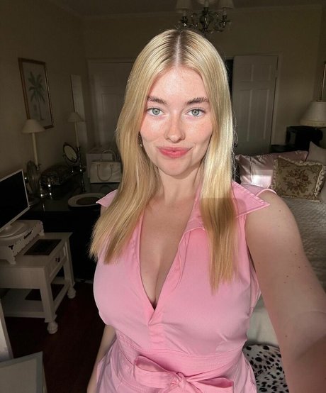 Carlie Whalen model erotic images