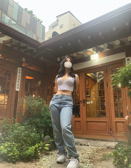 lewdkumi naked pornstar gallery