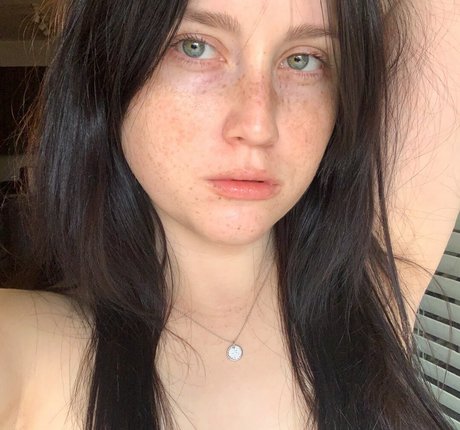 lewdkumi xxx pornstar img