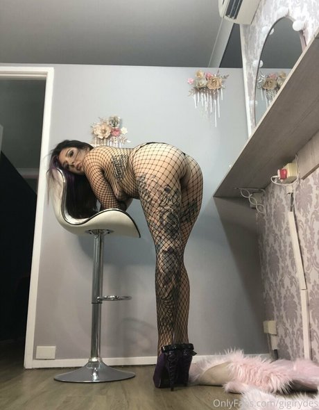 gigirydes pornographic model gallery