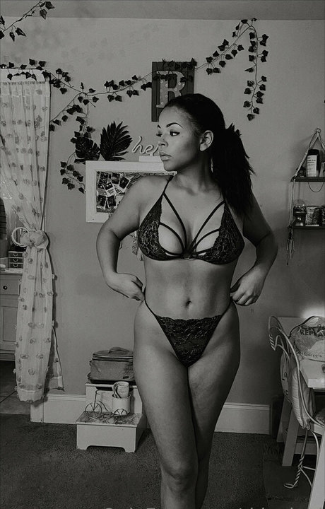 ri leaked model free photo