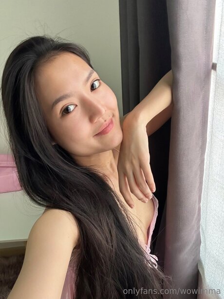 wowimmma star naked photos