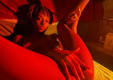 lothabear porn actress image