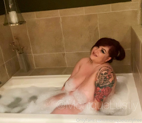 moniquelustlyfree star porn pic