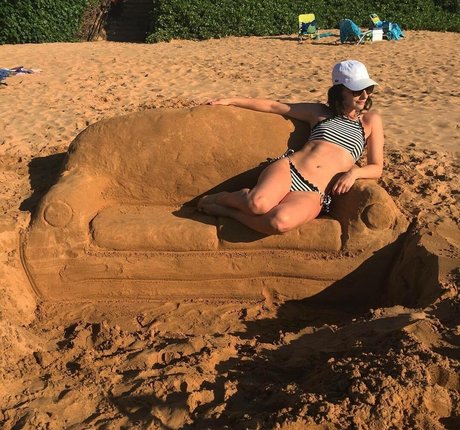 Lindsay Ames naked pornstar pic