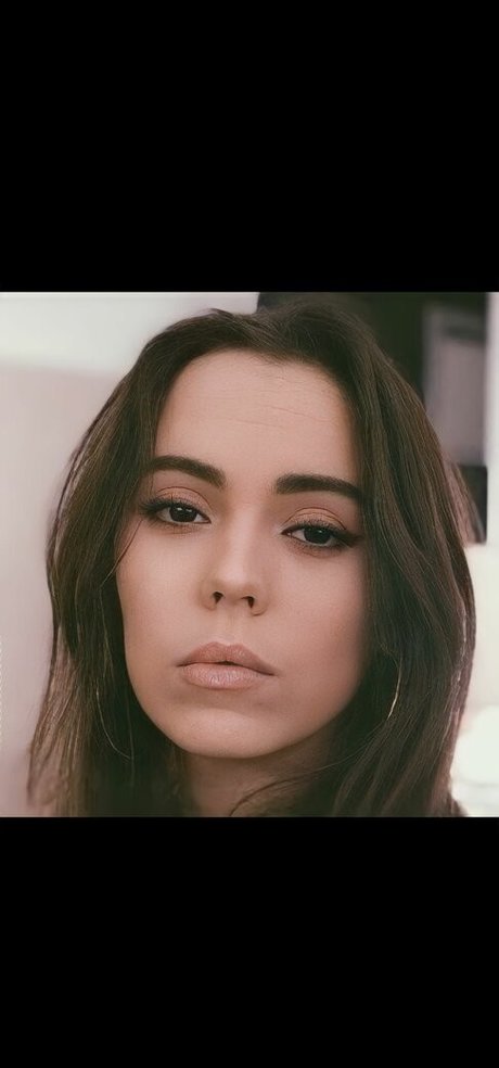 huge fake tits onlyfans hot sexy picture