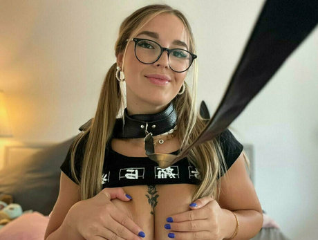 laramarieconrads star adult galleries