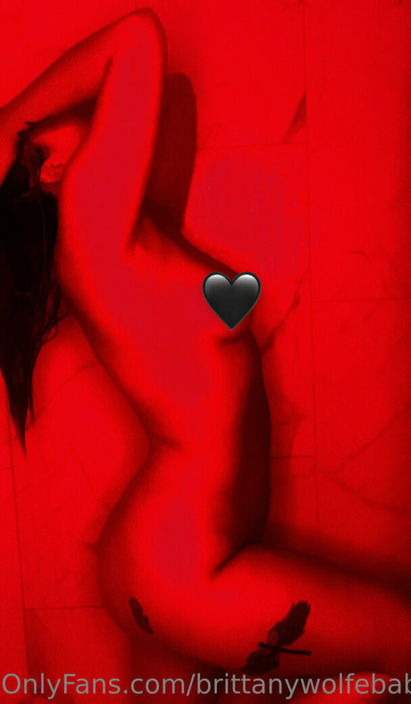 brittanywolfebabygirl free model pics