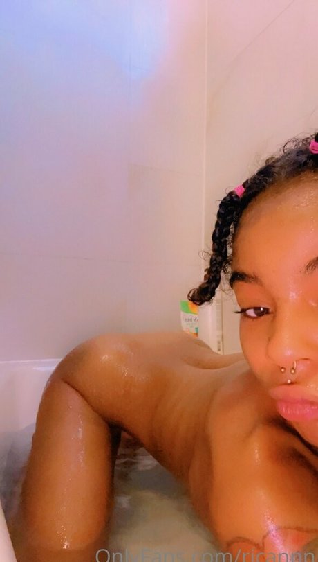 public onlyfans exclusive photos