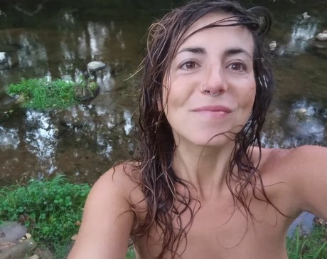 Angela Lavilla Canedo naked model photo